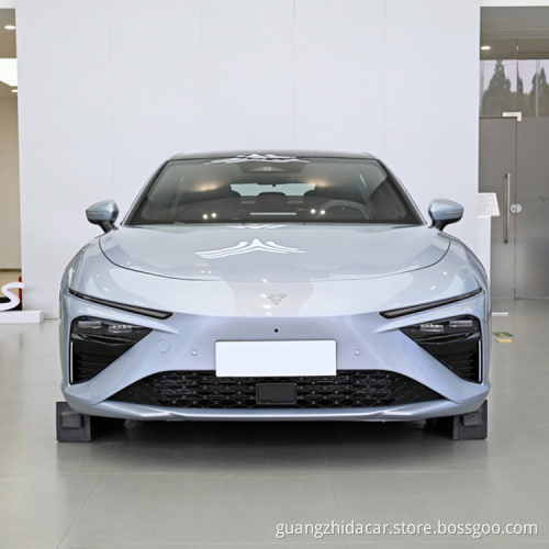 2023 أحدث إصدار من سيارة Neta S Electric Sedan مركبة جديدة للبطارية الرياضية الجديدة السيارات بطارية طويلة عمرها 520 كيلومترًا